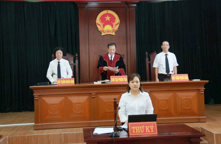 Tổ chức “bay lắc” tại nhà, hai thanh niên lĩnh 22 năm tù