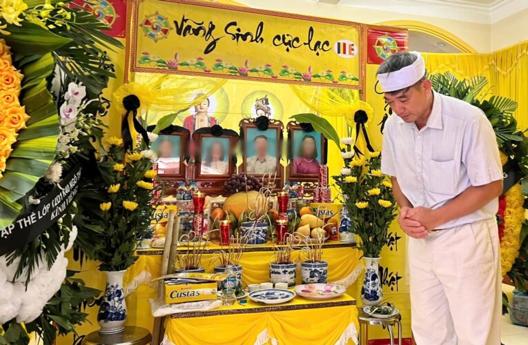 Gia đình 5 người trong đoạn clip trước lúc lật tàu chỉ còn 1 người sống sót
