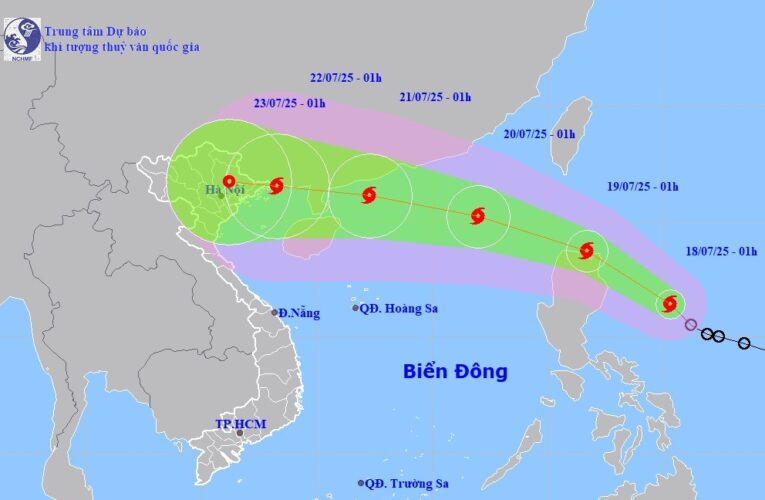 Bão số 3 Wipha giật cấp 11 vào vịnh Bắc Bộ, cách Quảng Ninh 190km, Hải Phòng 310km