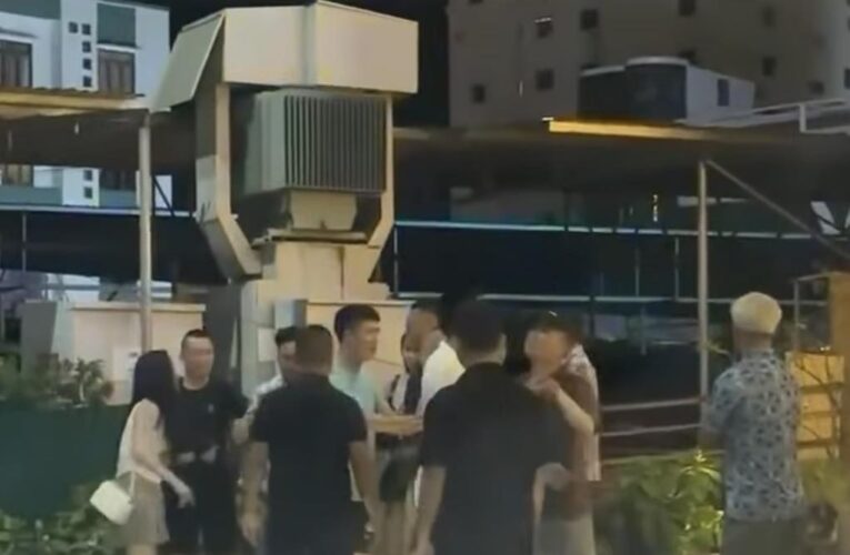 Xác minh thông tin nhóm đàn ông sàm sỡ, hành hung phụ nữ trước quán karaoke