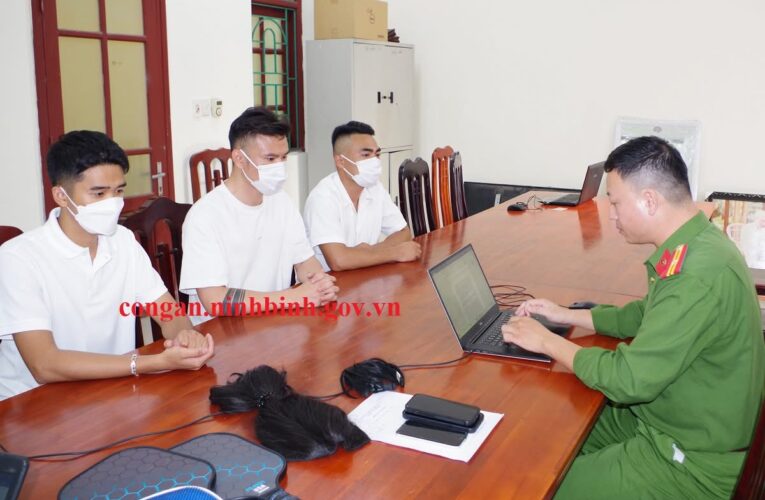 Công an phường Phủ Lý, tỉnh Ninh Bình xác minh, làm rõ vụ việc 3 đối tượng dàn dựng, đăng Clip sai sự thật trên không gian mạng