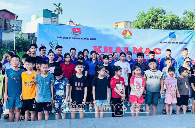 Xã Hồng Quang tổ chức dạy bơi miễn phí cho thanh, thiếu nhi