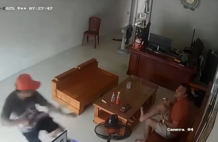 Cầm dao xông vào nhà ch-ém đứt lìa tay người đàn ông ở Hải Phòng