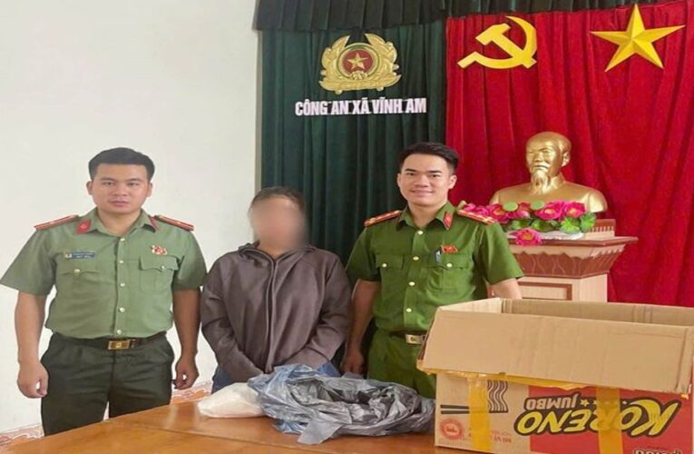 Phát hiện chồng chế tạo pháo, vợ mang toàn bộ tang vật đến công an