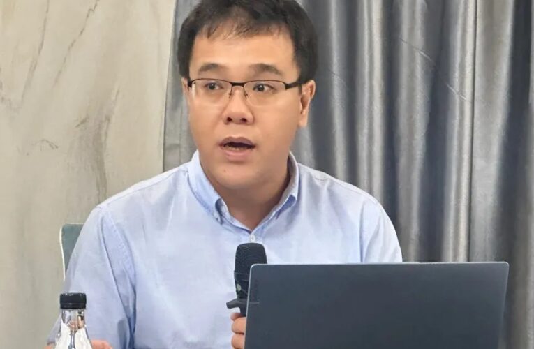 Đề xuất ưu tiên nâng lương cho người sinh đủ 2 con trước 35 tuổi