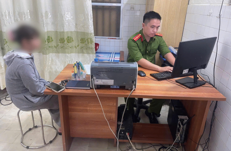 Lên facebook báo chốt tuần tra của Cảnh sát giao thông, 1 người phụ nữ bị triệu tập