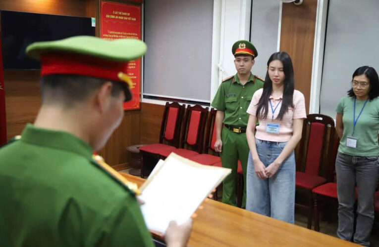 Hoa hậu Nguyễn Thúc Thùy Tiên tác động để Công ty Sen Vàng ký hợp đồng gian dối