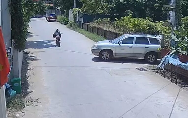 Video TNGT ở xã Như Quỳnh khiến 1 bạn nữ nhập viện cấp cứu.