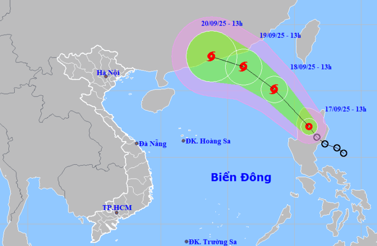 Áp thấp nhiệt đới sắp vào Biển Đông, có thể mạnh lên thành bão số 8 trong đêm nay