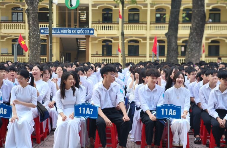 Trường THPT Yên Mỹ (Hưng Yên): Thông tin “xếp hạng phụ huynh theo số tiền đóng góp” là sai sự thật?